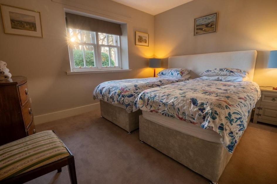 Foulis Castle Gate Lodge Evanton 外观 照片